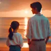 浜辺の夕日を見つめる親子イメージ画像